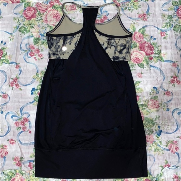 Lululemon Athletica Tanktop - Picture 2 of 4